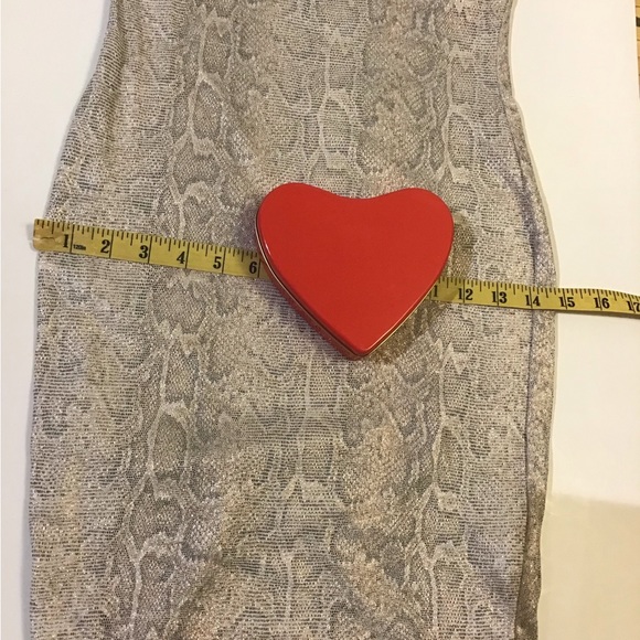 One shoulder metallic gold snakeskin print dress - Picture 7 of 11